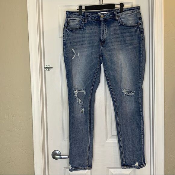 KanCan Distressed Jeans Size 31 - Picture 1 of 9